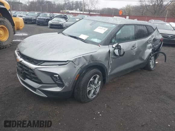 ✅ 2023 Chevrolet Blazer LT • VIN: 3GNKBHR40PS195292 • Lot: 41935730. Listed on IAAI with 19,626 mi. Free auction sales archive from the USA and detailed vehicle history report at DreamBid. Image 2.