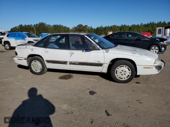 ✅ 1995 Buick Regal Custom • VIN: 2G4WB52M5S1425279 • Lot: 80939374. Listed on Copart with 151,906 mi. Free auction sales archive from the USA and detailed vehicle history report at DreamBid. Image 4.