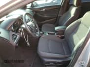 ✅ 2017 Chevrolet Cruze LT • VIN: 1G1BE5SM2H7249807 • Lot: 41033443. Wystawiony na Copart z przebiegiem 97 935 mil. Bezpłatny archiwum sprzedaży aukcyjnych z USA i szczegółowy raport historii pojazdu na DreamBid. Zdjęcie 7.