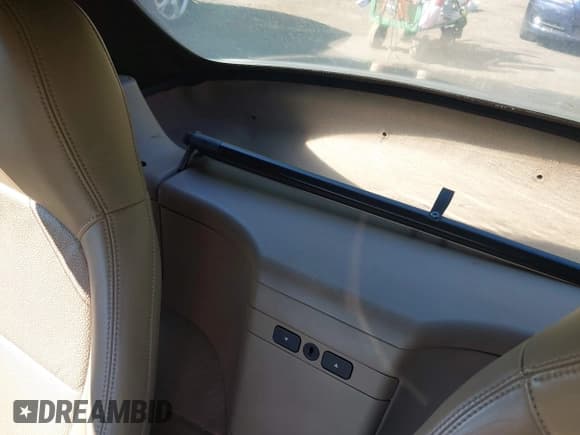 ✅ 1997 BMW 3 Series Z3 2.8 • VIN: 4USCJ3321VLC01188 • Lot: 43160289. Listed on IAAI with 115,725 mi. Free auction sales archive from the USA and detailed vehicle history report at DreamBid. Image 8.