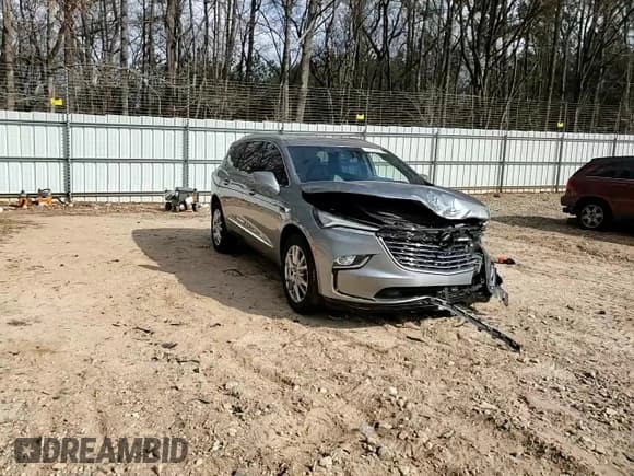 ✅ 2023 Buick Enclave Premium • VIN: 5GAERCKW2PJ250537 • Лот: 47773665. Опубликован ранее на Copart с пробегом 23 397 миль. Бесплатный доступ к архиву аукционных продаж из США и подробный отчёт об истории автомобиля на DreamBid. Изображение 11.