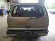 ✅ 2003 Chevrolet Suburban LS • VIN: 3GNEC16Z63G123401 • Lot: 87386435. Listed on Copart with Not provided. Free auction sales archive from the USA and detailed vehicle history report at DreamBid. Image 6.