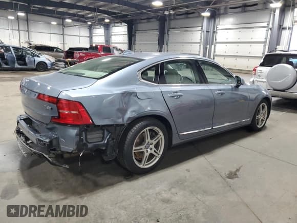 ✅ 2017 Volvo S90 Inscription • VIN: YV1A22ML1H1001138 • Лот: 73331993. Опубликован ранее на Copart с пробегом 63 495 миль. Бесплатный доступ к архиву аукционных продаж из США и подробный отчёт об истории автомобиля на DreamBid. Изображение 3.