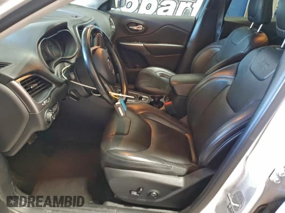 ✅ 2021 Jeep Cherokee Latitude Lux • VIN: 1C4PJMMX8MD102512 • Lot: 94221965. Listed on Copart with 111,706 mi. Free auction sales archive from the USA and detailed vehicle history report at DreamBid. Image 7.