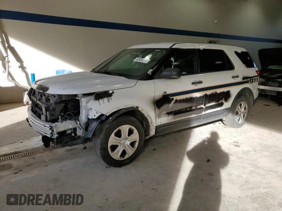 ✅ 2019 Ford Police Interceptor Utility • VIN: 1FM5K8AR8KGA31210 • Lot: 92424355. Listed on Copart with 88,259 mi. Free auction sales archive from the USA and detailed vehicle history report at DreamBid. Image 1.