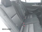 ✅ 2016 Nissan Maxima SR • VIN: 1N4AA6AP7GC430106 • Лот: 42061991. Опубликован ранее на IAAI с пробегом 186 775 миль. Бесплатный доступ к архиву аукционных продаж из США и подробный отчёт об истории автомобиля на DreamBid. Изображение 8.