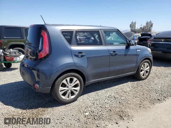 ✅ 2014 Kia Soul + • VIN: KNDJP3A54E7032542 • Lot: 71688385. Listed on Copart with 124,742 mi. Free auction sales archive from the USA and detailed vehicle history report at DreamBid. Image 3.