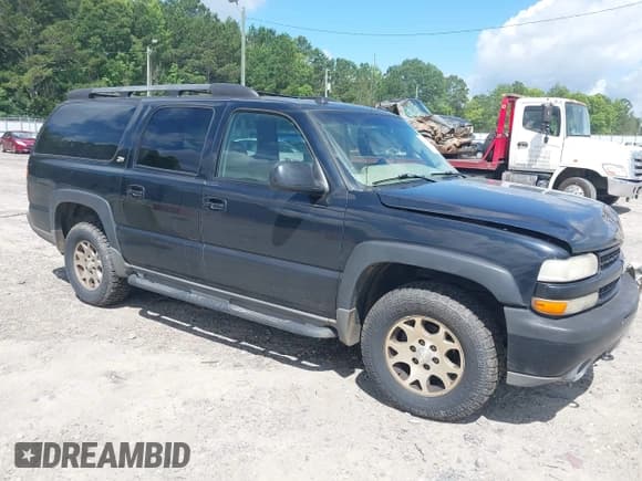 ✅ 2004 Chevrolet Suburban Z71 • VIN: 3GNFK16Z74G158523 • Лот: 42495502. Опубликован ранее на IAAI с пробегом 303 931 миль. Бесплатный доступ к архиву аукционных продаж из США и подробный отчёт об истории автомобиля на DreamBid. Изображение 1.