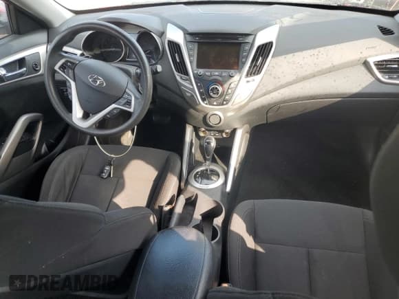 ✅ 2016 Hyundai Veloster • VIN: KMHTC6AD6GU279753 • Lot: 78083154. Wystawiony na Copart z przebiegiem 89 375 mil. Bezpłatny archiwum sprzedaży aukcyjnych z USA i szczegółowy raport historii pojazdu na DreamBid. Zdjęcie 8.