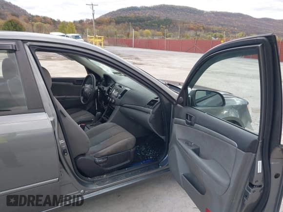 ✅ 2009 Hyundai Sonata GLS • VIN: 5NPET46C29H443479 • Лот: 43578921. Опубликован ранее на IAAI с пробегом 133 604 миль. Бесплатный доступ к архиву аукционных продаж из США и подробный отчёт об истории автомобиля на DreamBid. Изображение 5.