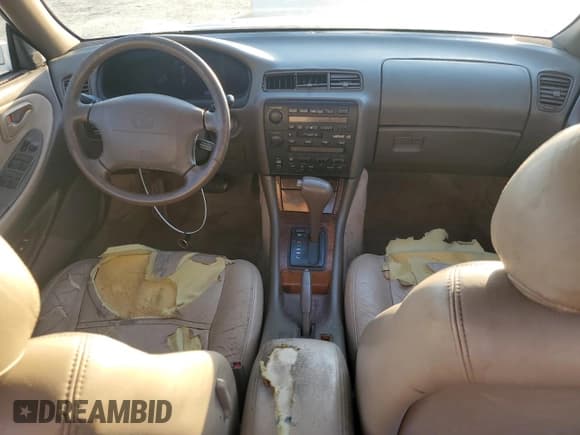 ✅ 1996 Lexus ES 300 • VIN: JT8BF12G9T0162042 • Lot: 82494384. Listed on Copart with 331,371 mi. Free auction sales archive from the USA and detailed vehicle history report at DreamBid. Image 8.