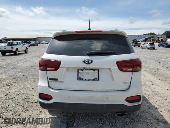 ✅ 2020 Kia Sorento S • VIN: 5XYPG4A54LG699076 • Lot: 61855865. Wystawiony na Copart z przebiegiem 120 137 mil. Bezpłatny archiwum sprzedaży aukcyjnych z USA i szczegółowy raport historii pojazdu na DreamBid. Zdjęcie 6.