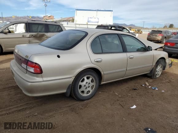 ✅ 1999 Infiniti I30 • VIN: JNKCA21A0XT762569 • Лот: 81744594. Опубликован ранее на Copart с пробегом Не указан. Бесплатный доступ к архиву аукционных продаж из США и подробный отчёт об истории автомобиля на DreamBid. Изображение 3.