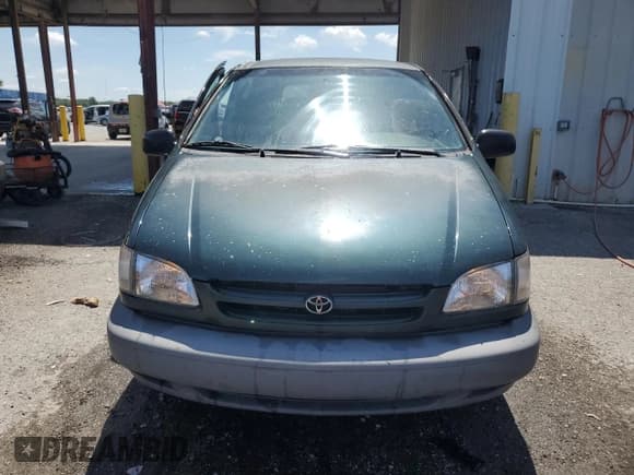 ✅ 1999 Toyota Sienna CE • VIN: 4T3ZF19C4XU111178 • Lot: 64194425. Wystawiony na Copart z przebiegiem 192 320 mil. Bezpłatny archiwum sprzedaży aukcyjnych z USA i szczegółowy raport historii pojazdu na DreamBid. Zdjęcie 5.