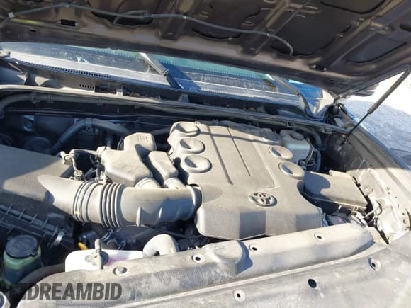 ✅ 2014 Toyota 4Runner SR5 • VIN: JTEZU5JR6E5075068 • Lot: 41962245. Wystawiony na IAAI z przebiegiem 133 521 mil. Bezpłatny archiwum sprzedaży aukcyjnych z USA i szczegółowy raport historii pojazdu na DreamBid. Zdjęcie 10.