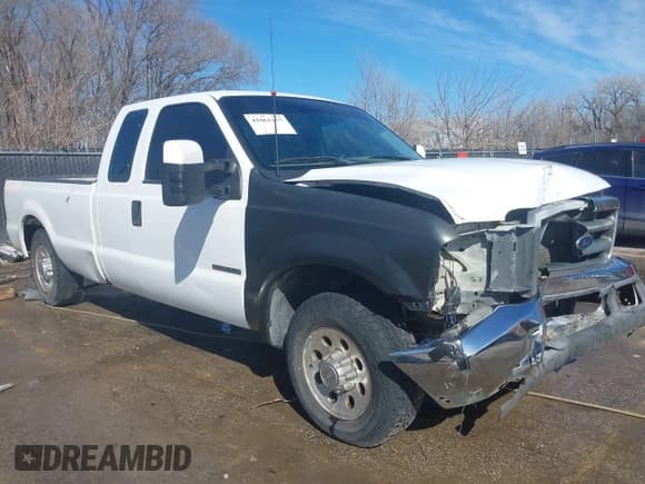 ✅ 1999 Ford F-250 XL • VIN: 1FTNX20F6XEF07127 • Lot: 41661157. Listed on IAAI with 225,319 mi. Free auction sales archive from the USA and detailed vehicle history report at DreamBid. Image 1.