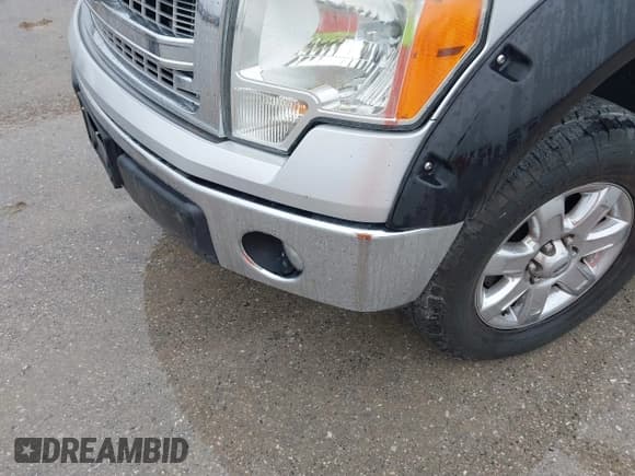 ✅ 2014 Ford F-150 XL • VIN: 1FTFX1CF9EKE62208 • Lot: 41964303. Wystawiony na IAAI z przebiegiem 248 808 mil. Bezpłatny archiwum sprzedaży aukcyjnych z USA i szczegółowy raport historii pojazdu na DreamBid. Zdjęcie 17.