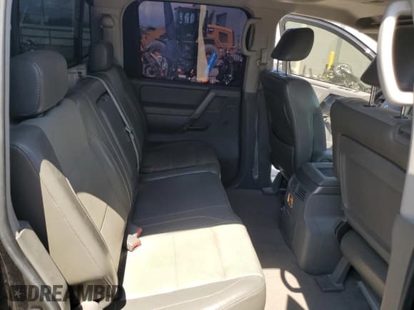 ✅ 2005 Nissan Titan XE • VIN: 1N6AA07A25N576325 • Лот: 60102785. Опубликован ранее на Copart с пробегом 125 804 миль. Бесплатный доступ к архиву аукционных продаж из США и подробный отчёт об истории автомобиля на DreamBid. Изображение 10.