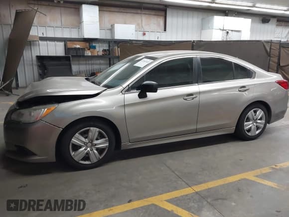 ✅ 2015 Subaru Legacy 2.5i • VIN: 4S3BNAA61F3041506 • Лот: 43561845. Опубликован ранее на IAAI с пробегом 95 432 миль. Бесплатный доступ к архиву аукционных продаж из США и подробный отчёт об истории автомобиля на DreamBid. Изображение 14.