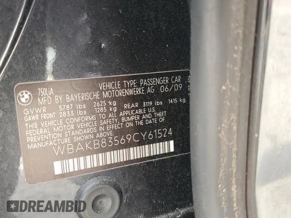 ✅ 2009 BMW 7 Series 750Li • VIN: WBAKB83569CY61524 • Lot: 70528775. Listed on Copart with 190,183 mi. Free auction sales archive from the USA and detailed vehicle history report at DreamBid. Image 12.