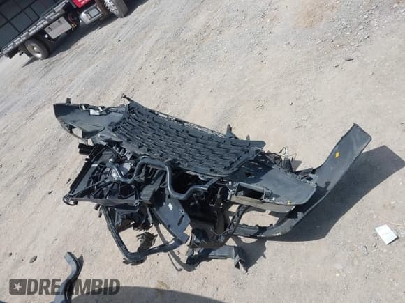 ✅ 2020 Land Rover Range Rover • VIN: SALGS5SE1LA598279 • Lot: 42263796. Listed on IAAI with 64,623 mi. Free auction sales archive from the USA and detailed vehicle history report at DreamBid. Image 11.