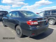 ✅ 2012 Toyota Corolla S • VIN: 5YFBU4EE9CP019066 • Lot: 43666172. Wystawiony na IAAI z przebiegiem 336 938 mil. Bezpłatny archiwum sprzedaży aukcyjnych z USA i szczegółowy raport historii pojazdu na DreamBid. Zdjęcie 3.