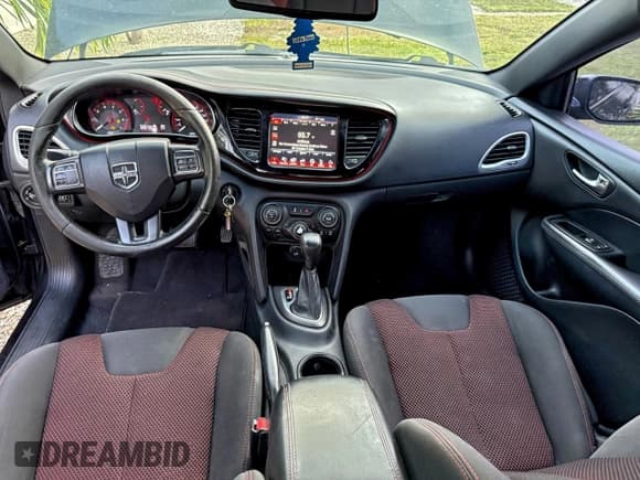 ✅ 2016 Dodge Dart SXT • VIN: 1C3CDFBB8GD750403 • Lot: 97150915. Wystawiony na Copart z przebiegiem 139 829 mil. Bezpłatny archiwum sprzedaży aukcyjnych z USA i szczegółowy raport historii pojazdu na DreamBid. Zdjęcie 9.