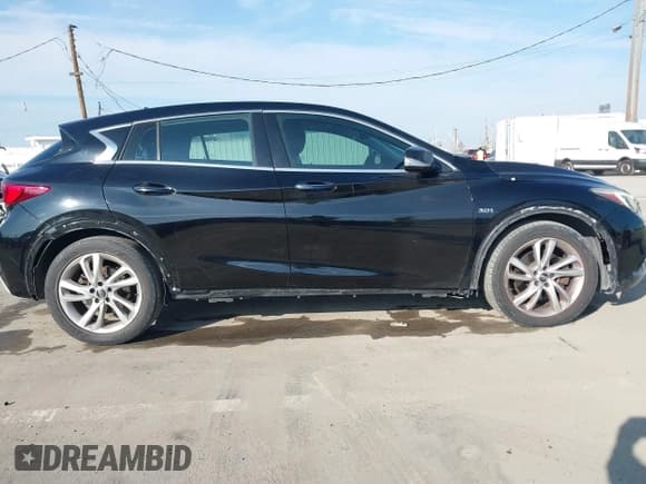 ✅ 2017 Infiniti QX30 Premium • VIN: SJKCH5CP1HA020000 • Lot: 43832648. Listed on IAAI with 98,833 mi. Free auction sales archive from the USA and detailed vehicle history report at DreamBid. Image 14.
