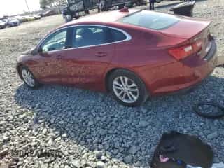 2017 Chevrolet Malibu LT z VIN 1G1ZE5STXHF181767, wystawiony jako Copart lot #84979655 z przebiegiem 142 753 mil mil oraz Szkoda całkowita • Salvage title. Historia ofert i sprzedaży dostępna na DreamBid. Obrazek 2.