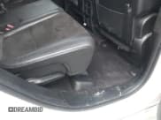 ✅ 2019 Jeep Grand Cherokee Altitude • VIN: 1C4RJEAGXKC597303 • Lot: 43555218. Wystawiony na IAAI z przebiegiem 101 986 mil. Bezpłatny archiwum sprzedaży aukcyjnych z USA i szczegółowy raport historii pojazdu na DreamBid. Zdjęcie 8.