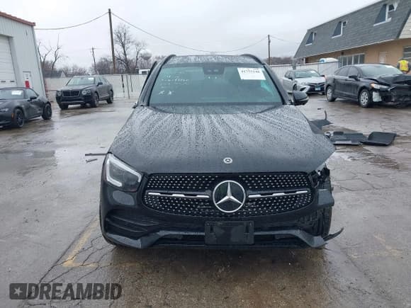 ✅ 2022 Mercedes-Benz GLC 300 • VIN: W1N0G8EB0NG052868 • Lot: 41755148. Listed on IAAI with Not provided. Free auction sales archive from the USA and detailed vehicle history report at DreamBid. Image 13.