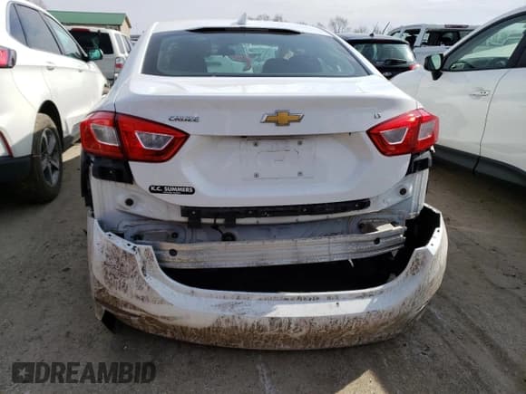 ✅ 2018 Chevrolet Cruze LT • VIN: 1G1BE5SM1J7217467 • Lot: 40947813. Listed on Copart with 53,841 mi. Free auction sales archive from the USA and detailed vehicle history report at DreamBid. Image 6.