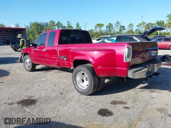✅ 1996 Chevrolet Silverado 3500 • VIN: 1GBHC39F0TE239062 • Лот: 43480292. Опубликован ранее на IAAI с пробегом 75 991 миль. Бесплатный доступ к архиву аукционных продаж из США и подробный отчёт об истории автомобиля на DreamBid. Изображение 3.