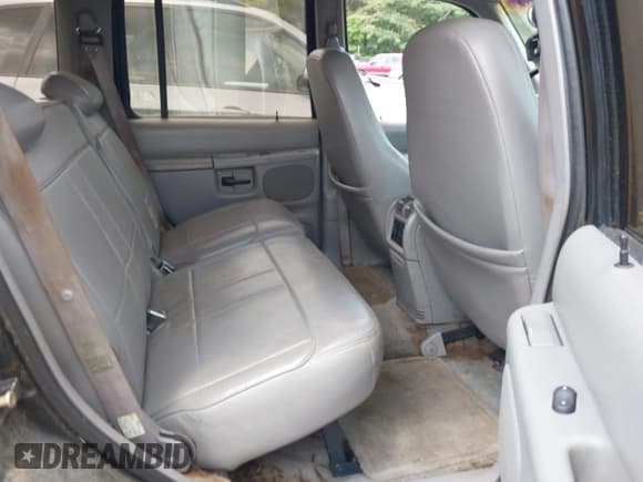 ✅ 1995 Ford Explorer Eddie Bauer • VIN: 1FMDU32X0SUC18495 • Lot: 42412390. Listed on IAAI with 258,423 mi. Free auction sales archive from the USA and detailed vehicle history report at DreamBid. Image 8.