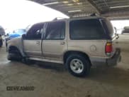 ✅ 1995 Ford Explorer Eddie Bauer • VIN: 1FMDU34X9SZB68776 • Lot: 42584795. Wystawiony na Copart z przebiegiem Nie podano. Bezpłatny archiwum sprzedaży aukcyjnych z USA i szczegółowy raport historii pojazdu na DreamBid. Zdjęcie 2.