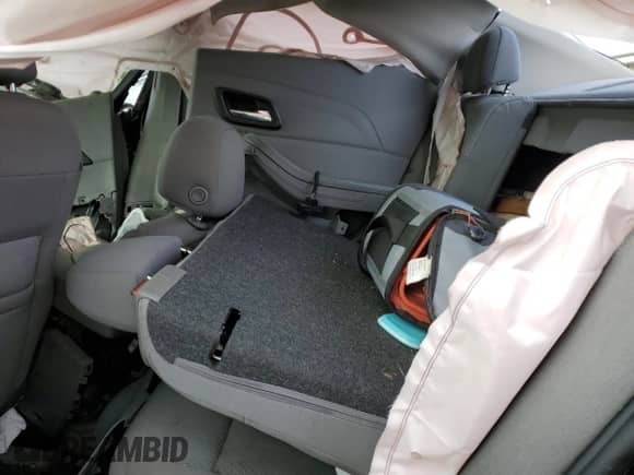 ✅ 2015 Chevrolet Malibu LS • VIN: 1G11A5SL9FF135725 • Lot: 52304854. Listed on Copart with 164,820 mi miles. Access the free auction sales archive from the USA and view a detailed vehicle history report at DreamBid. Image 11.