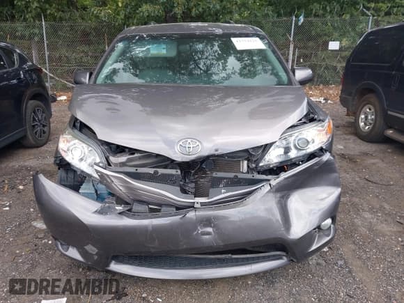 ✅ 2017 Toyota Sienna XLE Auto Access Seat • VIN: 5TDYZ3DC1HS851926 • Lot: 42754125. Listed on IAAI with 116,645 mi. Free auction sales archive from the USA and detailed vehicle history report at DreamBid. Image 12.