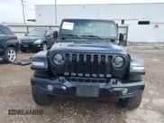 ✅ 2023 Jeep Gladiator Overland • VIN: 1C6HJTFG6PL555153 • Lot: 42210878. Listed on IAAI with 40,576 mi. Free auction sales archive from the USA and detailed vehicle history report at DreamBid. Image 13.