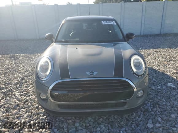 ✅ 2018 MINI Hardtop 4 Door Cooper • VIN: WMWXU1C58J2F79549 • Lot: 89432875. Listed on Copart with 70,722 mi. Free auction sales archive from the USA and detailed vehicle history report at DreamBid. Image 5.