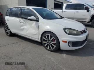✅ 2014 Volkswagen Golf GTI Wolfsburg Edition • VIN: WVWHD7AJ9EW007069 • Lot: 70701934. Wystawiony na Copart z przebiegiem 77 271 mil. Bezpłatny archiwum sprzedaży aukcyjnych z USA i szczegółowy raport historii pojazdu na DreamBid. Zdjęcie 4.