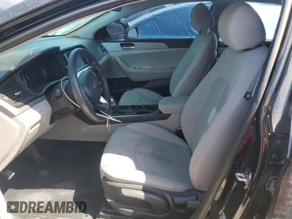 ✅ 2010 Hyundai Accent GS • VIN: KMHCM3AC9AU162596 • Лот: 63054665. Опубликован ранее на Copart с пробегом 59 780 миль. Бесплатный доступ к архиву аукционных продаж из США и подробный отчёт об истории автомобиля на DreamBid. Изображение 7.