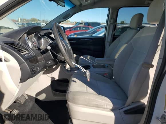 2012 Dodge Grand Caravan SXT z VIN 2C4RDGCG7CR149710, wystawiony jako Copart lot #90794405 z przebiegiem 83 305 mil mil oraz Czysty tytuł • Clean title. Historia ofert i sprzedaży dostępna na DreamBid. Obrazek 7.