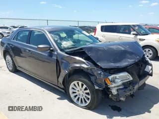 ✅ 2014 Chrysler 300 • VIN: 2C3CCAAG4EH179141 • Лот: 42865448. Опубликован ранее на IAAI с пробегом 111 233 миль. Бесплатный доступ к архиву аукционных продаж из США и подробный отчёт об истории автомобиля на DreamBid. Изображение 1.