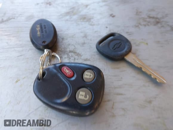 ✅ 2004 Chevrolet Suburban Z71 • VIN: 3GNFK16Z84G231091 • Лот: 41595885. Опубликован ранее на IAAI с пробегом 101 243 миль. Бесплатный доступ к архиву аукционных продаж из США и подробный отчёт об истории автомобиля на DreamBid. Изображение 11.