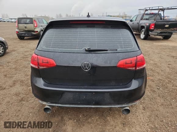 ✅ 2015 Volkswagen Golf GTI S • VIN: 3VW4T7AU8FM003105 • Lot: 93144335. Wystawiony na Copart z przebiegiem 180 608 mil. Bezpłatny archiwum sprzedaży aukcyjnych z USA i szczegółowy raport historii pojazdu na DreamBid. Zdjęcie 6.