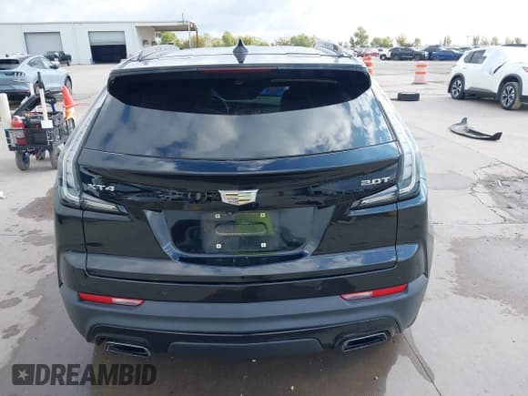 ✅ 2019 Cadillac XT4 FWD Sport • VIN: 1GYFZER46KF138039 • Лот: 43558779. Опубликован ранее на IAAI с пробегом 60 772 миль. Бесплатный доступ к архиву аукционных продаж из США и подробный отчёт об истории автомобиля на DreamBid. Изображение 17.