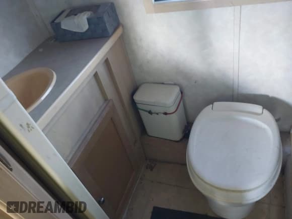 ✅ 2003 Dodge Sprinter • VIN: WD2YD742835560009 • Lot: 43763987. Listed on IAAI with 113,429 mi. Free auction sales archive from the USA and detailed vehicle history report at DreamBid. Image 13.