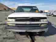 2002 Chevrolet Silverado 1500 z VIN 1GCEC19VX2E162662, wystawiony jako Copart lot #43749265 z przebiegiem 191 926 mil mil oraz Szkoda całkowita • Salvage title. Historia ofert i sprzedaży dostępna na DreamBid. Obrazek 5.