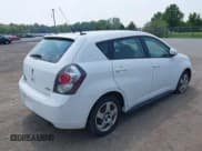 ✅ 2009 Pontiac Vibe 1SA • VIN: 5Y2SP67829Z464547 • Lot: 42420862. Wystawiony na IAAI z przebiegiem 118 207 mil. Bezpłatny archiwum sprzedaży aukcyjnych z USA i szczegółowy raport historii pojazdu na DreamBid. Zdjęcie 4.