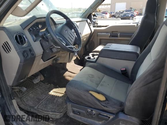 ✅ 2008 Ford F-250 XL • VIN: 1FTSX21Y48ED23504 • Lot: 47960555. Listed on Copart with 260,553 mi. Free auction sales archive from the USA and detailed vehicle history report at DreamBid. Image 7.